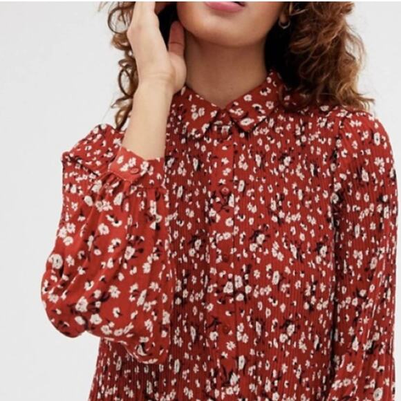 Selected Femme Floral Flowy pleats maxi dress ditsy floral ASOS Sz 8 Blogger Fav - Picture 3 of 16